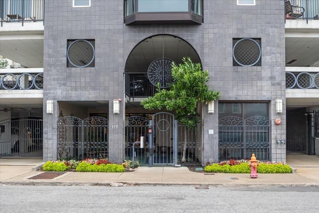 117 30th Ave N Apt 401, Nashville, TN 37203