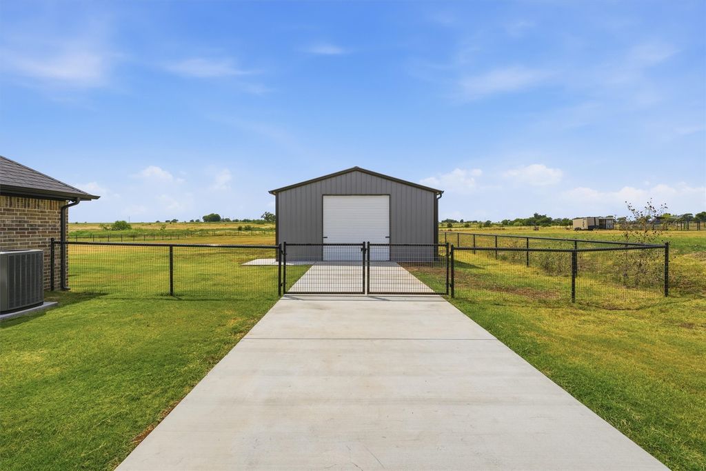 6941 Eagle Creek Drive, Godley, TX 76044 — photo 5