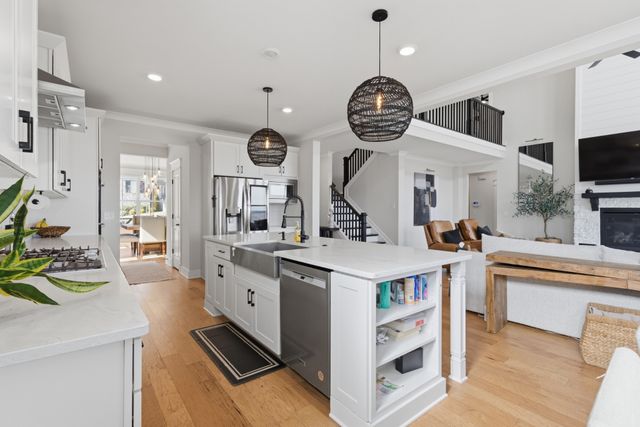 7033 Fiddlers Glen Dr, Arrington, TN 37014