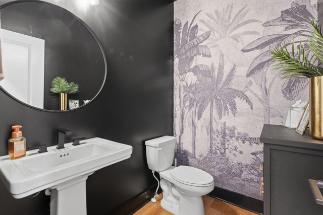 7033 Fiddlers Glen Dr, Arrington, TN 37014