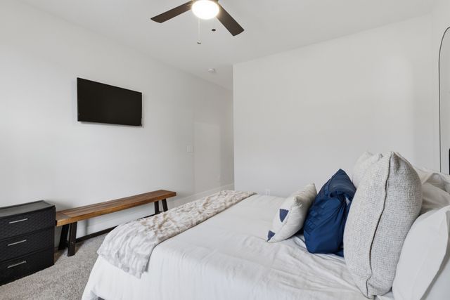 7033 Fiddlers Glen Dr, Arrington, TN 37014