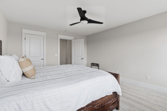 7033 Fiddlers Glen Dr, Arrington, TN 37014