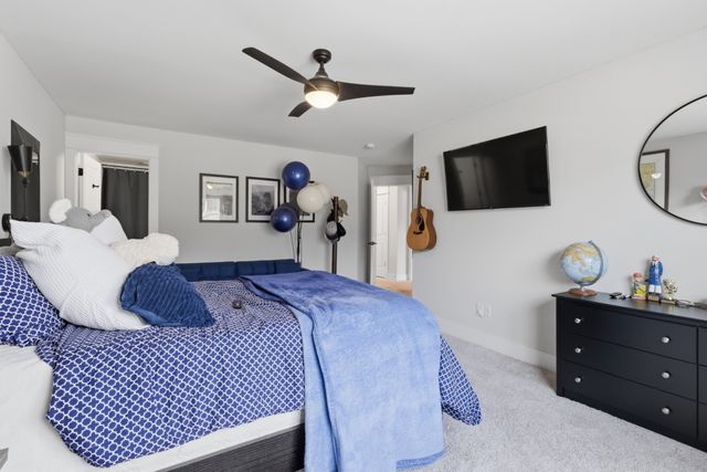 7033 Fiddlers Glen Dr, Arrington, TN 37014