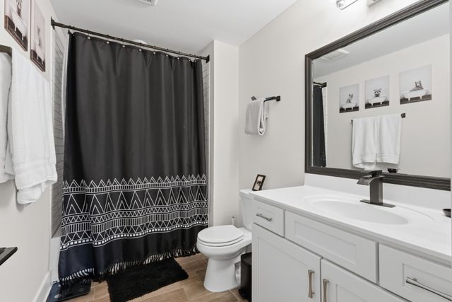 7033 Fiddlers Glen Dr, Arrington, TN 37014