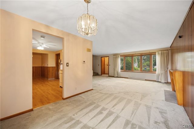 202 East Arbordale Road, Camillus, NY 13219