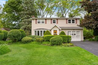 202 East Arbordale Road, Camillus, NY 13219