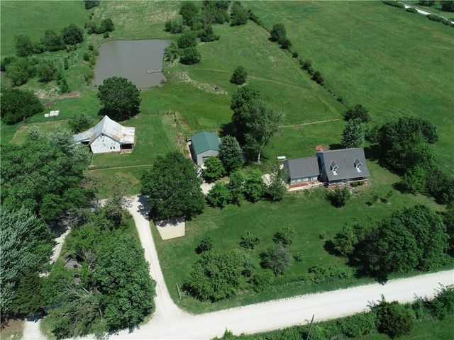 10510 W 327th Street, Paola, KS 66071