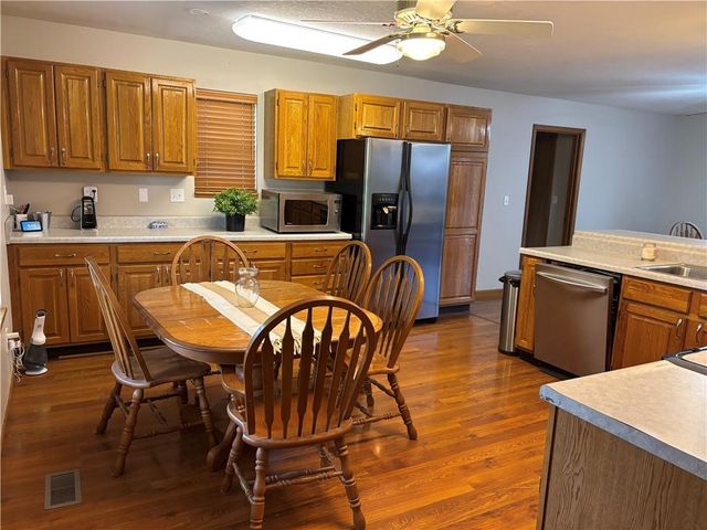 10510 W 327th Street, Paola, KS 66071