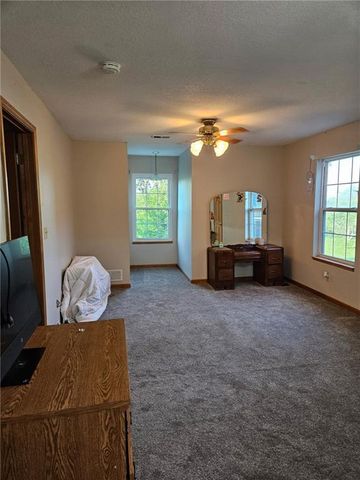 10510 W 327th Street, Paola, KS 66071