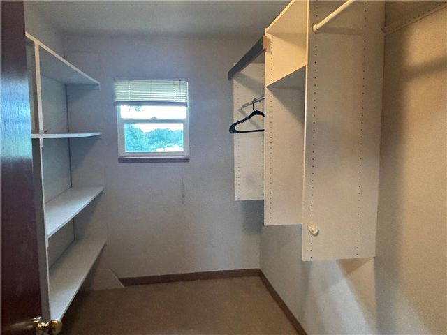 10510 W 327th Street, Paola, KS 66071
