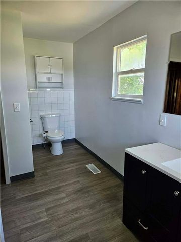 10510 W 327th Street, Paola, KS 66071