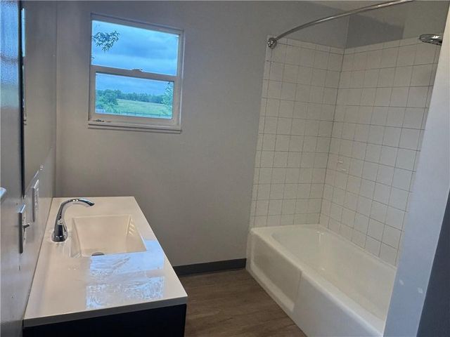 10510 W 327th Street, Paola, KS 66071