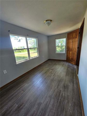 10510 W 327th Street, Paola, KS 66071