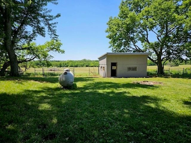 10510 W 327th Street, Paola, KS 66071