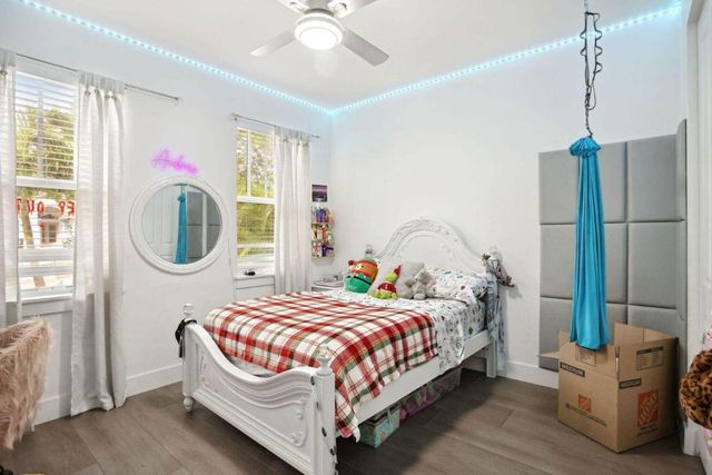 6944 2nd Street, Jupiter, FL 33458