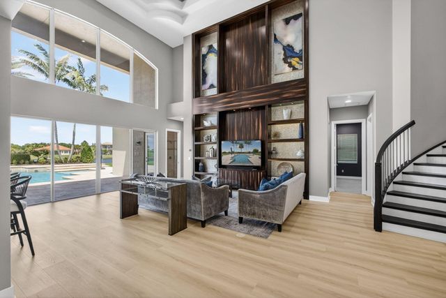 11135 Lynwood Palm Way, Palm Beach Gardens, FL 33412