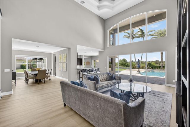 11135 Lynwood Palm Way, Palm Beach Gardens, FL 33412