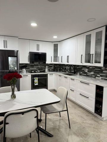11115 W Okeechobee Rd 124, Hialeah Gardens, FL 33018