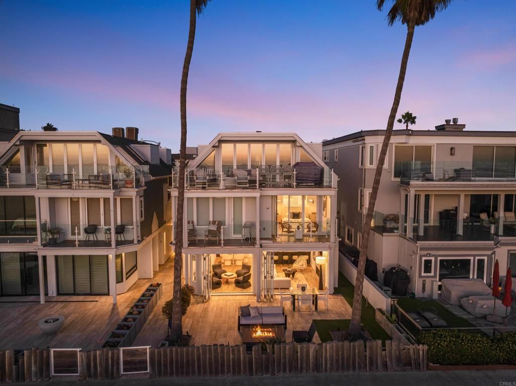 2981 Ocean Front Walk 1, San Diego, CA 92109 — exterior