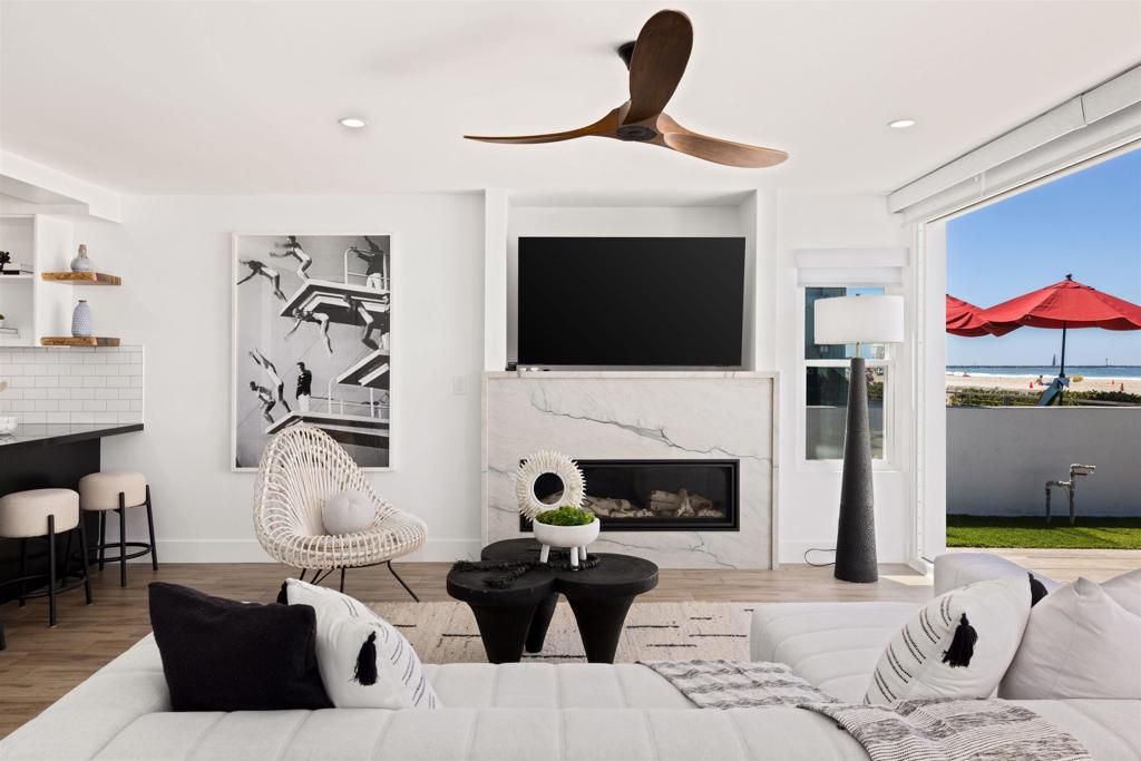 2981 Ocean Front Walk 1, San Diego, CA 92109 — photo 4