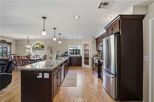 22568 Castle Crag Drive, Canyon Lake, CA 92587