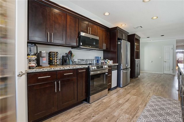 22568 Castle Crag Drive, Canyon Lake, CA 92587