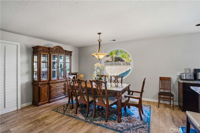 22568 Castle Crag Drive, Canyon Lake, CA 92587