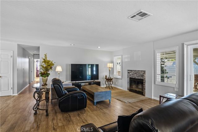 22568 Castle Crag Drive, Canyon Lake, CA 92587