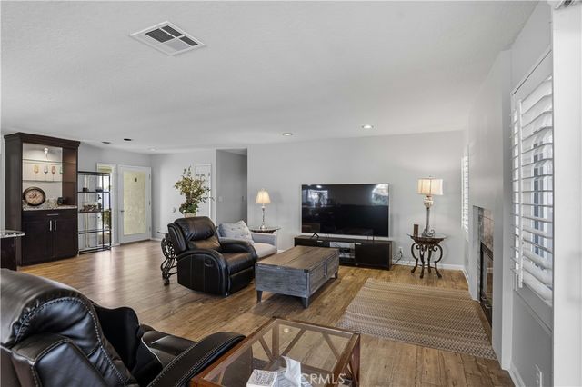 22568 Castle Crag Drive, Canyon Lake, CA 92587