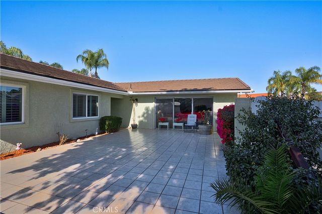 22568 Castle Crag Drive, Canyon Lake, CA 92587