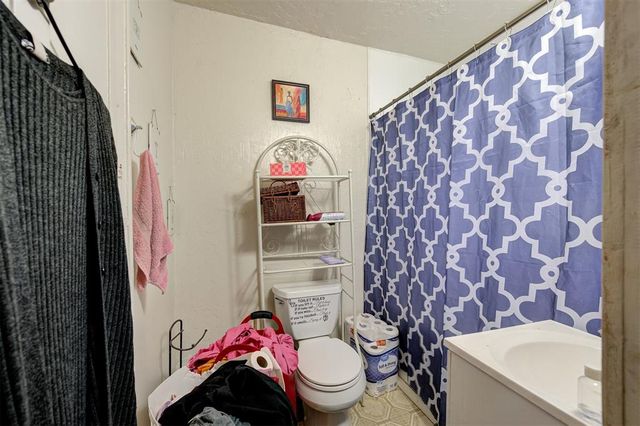 1801 E Madison Street, Oklahoma City, OK 73111