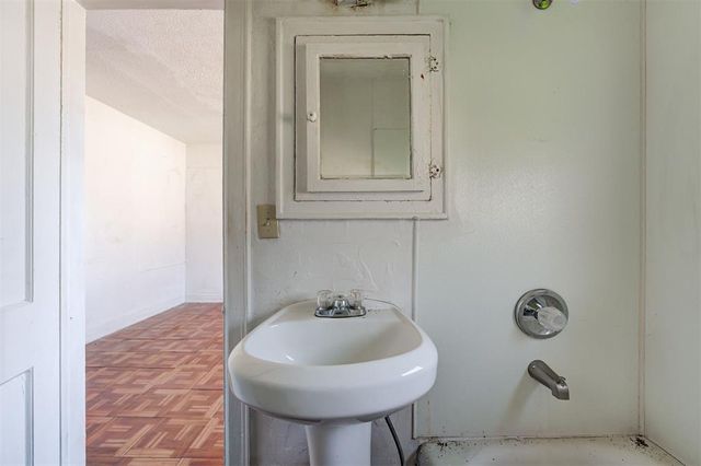 1801 E Madison Street, Oklahoma City, OK 73111