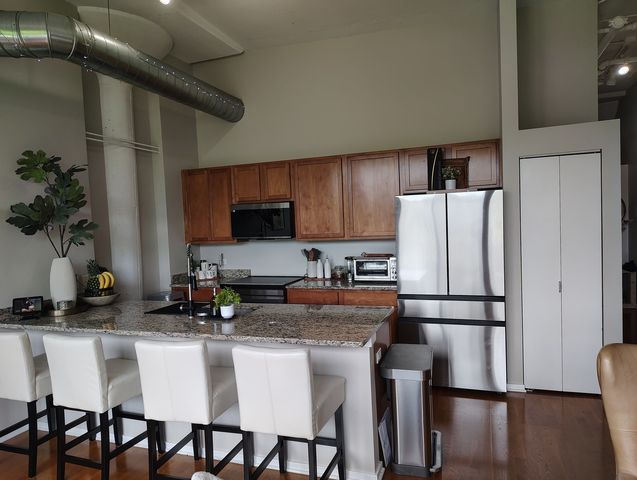 2323 W Pershing Road 336, Chicago, IL 60609