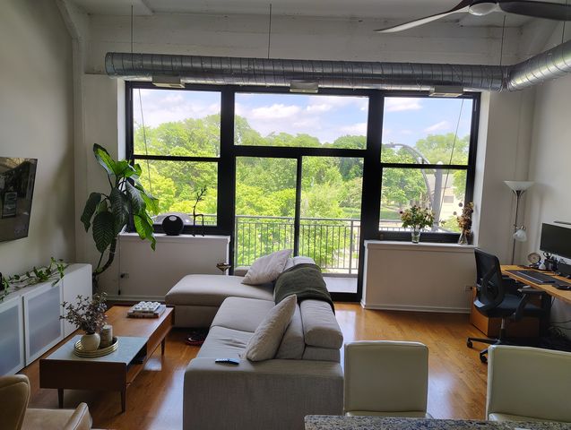 2323 W Pershing Road 336, Chicago, IL 60609