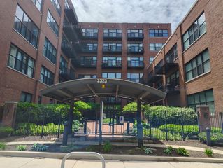 2323 W Pershing Road 336, Chicago, IL 60609