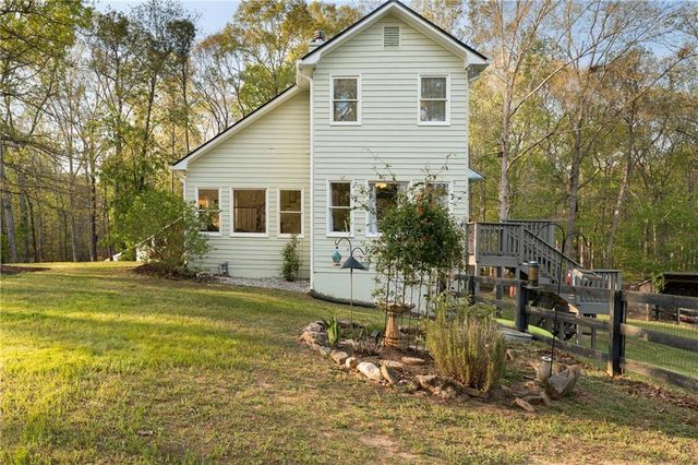 402 Hunters Court, Ball Ground, GA 30107