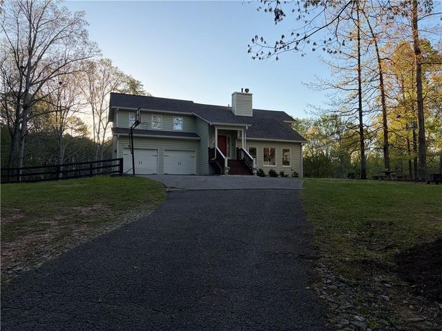 402 Hunters Court, Ball Ground, GA 30107