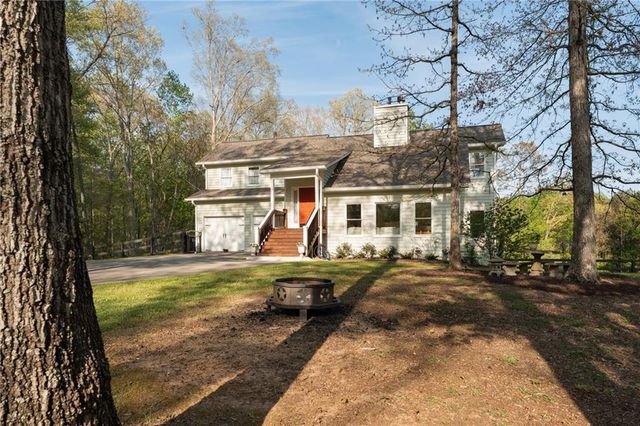402 Hunters Court, Ball Ground, GA 30107