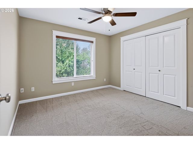 8817 Sw 49TH Ave, Portland, OR 97219