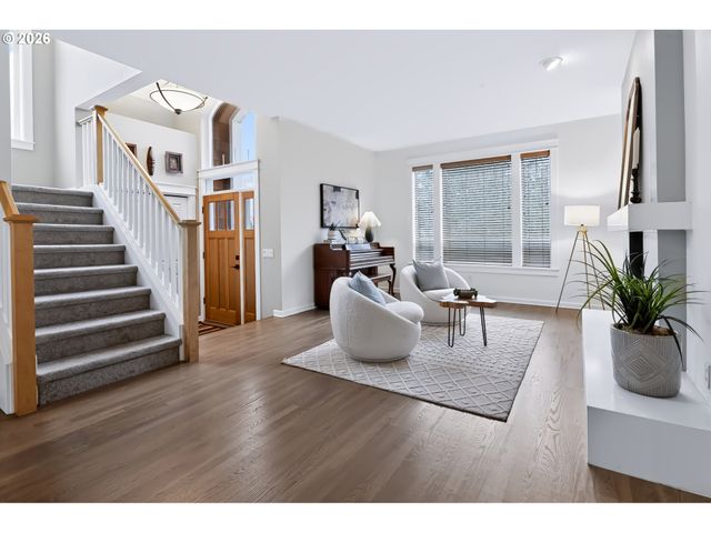 8817 Sw 49TH Ave, Portland, OR 97219