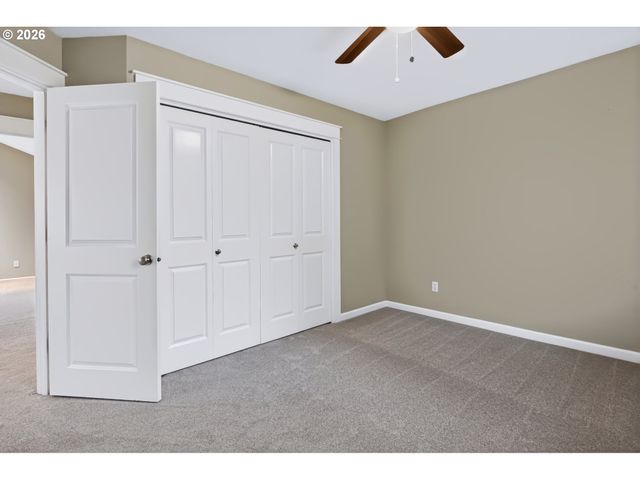 8817 Sw 49TH Ave, Portland, OR 97219