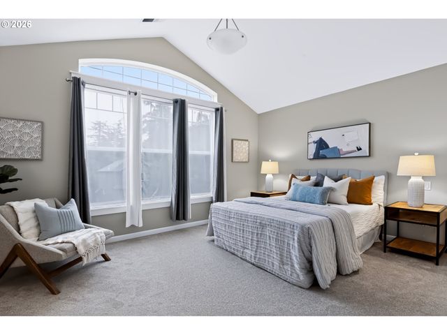 8817 Sw 49TH Ave, Portland, OR 97219