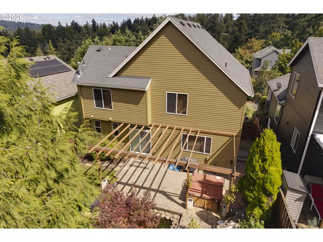 8817 Sw 49TH Ave, Portland, OR 97219