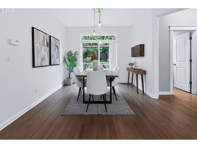 8817 Sw 49TH Ave, Portland, OR 97219