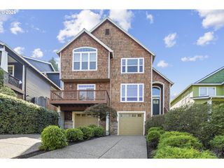 8817 Sw 49TH Ave, Portland, OR 97219