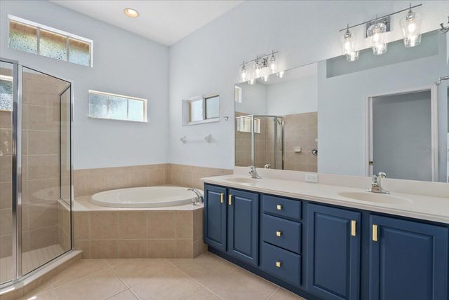 220 DOVE TRAIL, Bradenton, FL 34212