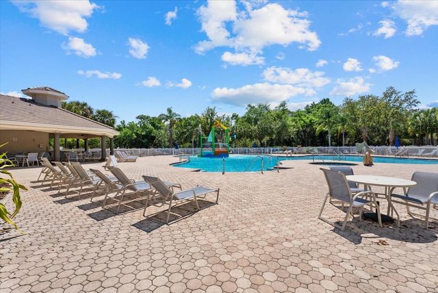 220 DOVE TRAIL, Bradenton, FL 34212