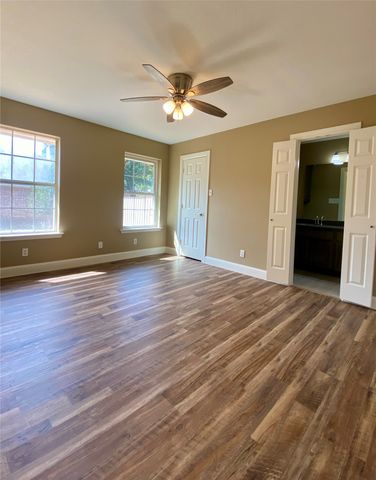 805 Lynn Street, Bonham, TX 75418