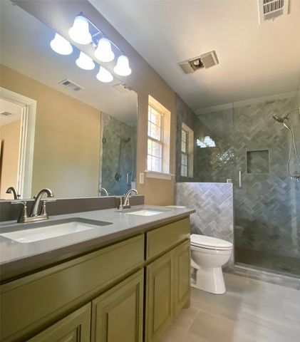 805 Lynn Street, Bonham, TX 75418