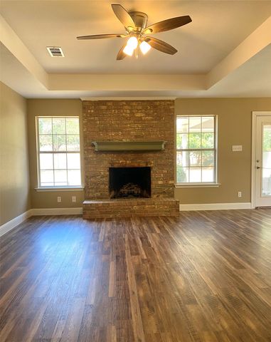 805 Lynn Street, Bonham, TX 75418